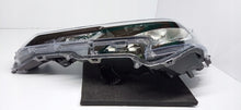 Laden Sie das Bild in den Galerie-Viewer, Frontscheinwerfer Toyota Corolla 81150-02860 90154118 Full LED Links Headlight