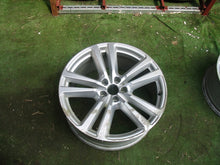 Laden Sie das Bild in den Galerie-Viewer, 1x Alufelge 20 Zoll 9.0" 5x112 33ET Glanz Schwarz Audi Rim Wheel FEL9134505732tk