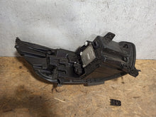 Laden Sie das Bild in den Galerie-Viewer, Frontscheinwerfer Renault Trafic 1EX01472101 LED Links Scheinwerfer Headlight SCH9621640547ks