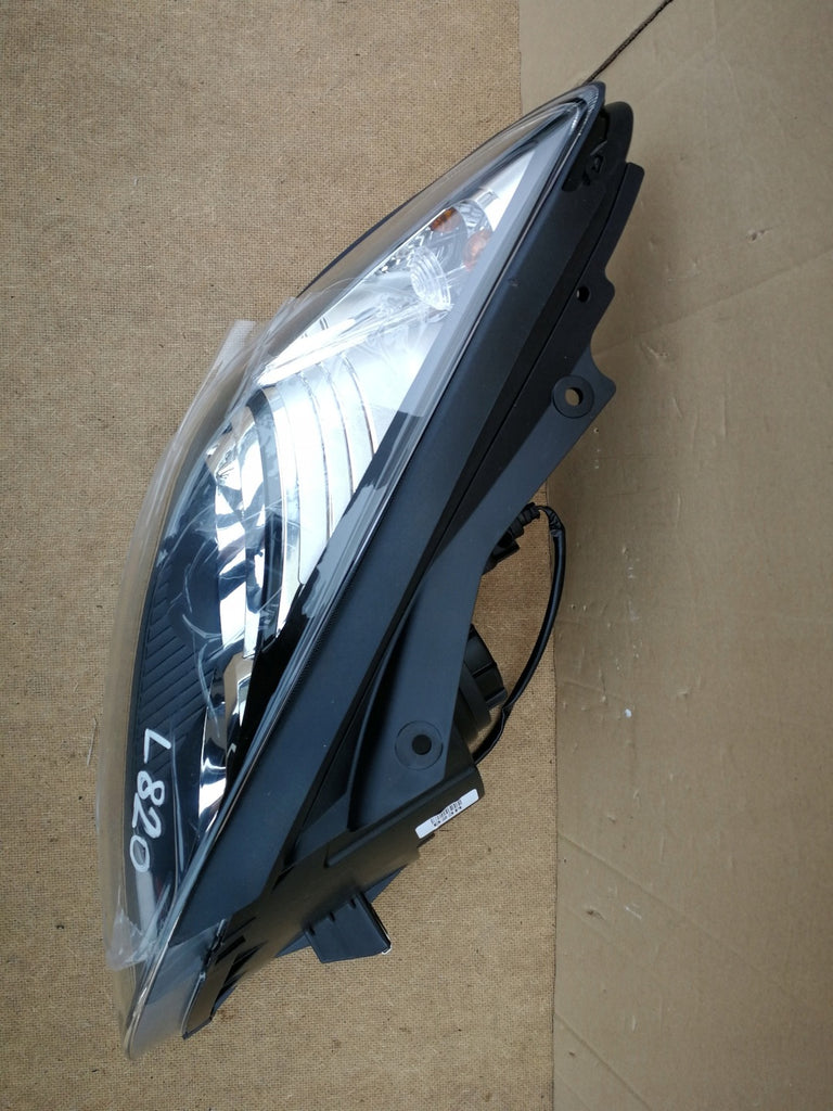 Frontscheinwerfer Hyundai I30 92102-2L520 Rechts Scheinwerfer Headlight