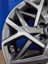 Load image into Gallery viewer, 1x Alufelge 18 Zoll 7.5" 5x114.3 35ET 52910-CM300 Hyundai Kona Rim Wheel FEL7159498634ks