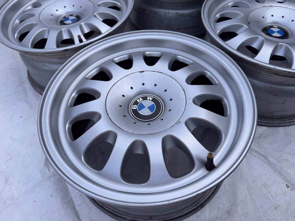 4x Alufelge 15 Zoll 7.0" 5x120 20ET Glanz Silber 1093463 BMW Rim Wheel FEL2065678797uv
