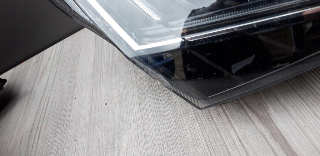 Frontscheinwerfer Skoda Superb III 3V1941016A Xenon Rechts Headlight