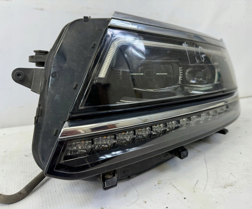 Frontscheinwerfer VW Tiguan 5NB941081A Ein Stück (Rechts oder Links) Headlight