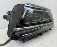 Load image into Gallery viewer, Frontscheinwerfer VW Tiguan 5NB941081A Ein Stück (Rechts oder Links) Headlight