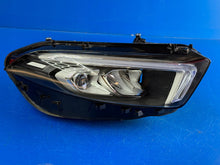 Load image into Gallery viewer, Frontscheinwerfer Mercedes-Benz W177 A1779064803 LED Rechts Headlight SCH2179771221un