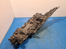 Load image into Gallery viewer, Frontscheinwerfer Toyota Corolla 81150-02T30-00 Links Scheinwerfer Headlight SCH8136248143ig