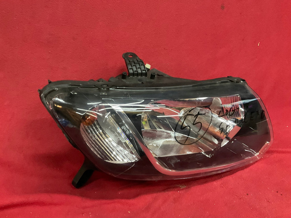 Frontscheinwerfer Renault Logan II Sandero 260105344R Rechts Headlight SCH9167121023iy