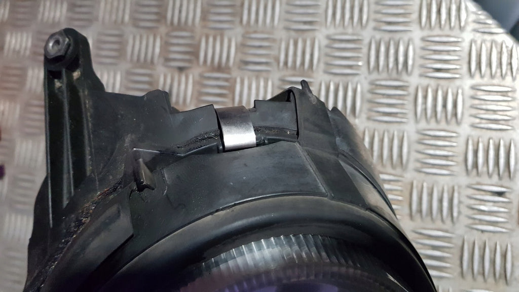 Frontscheinwerfer Mercedes-Benz W211 A2118202864 Xenon Links Headlight SCH5843491298vx