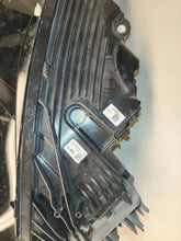 Laden Sie das Bild in den Galerie-Viewer, Frontscheinwerfer BMW IX 5A3CE93 Links Scheinwerfer Headlight SCH7788981221yr
