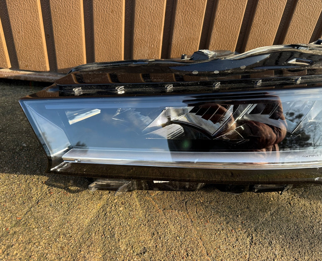 Frontscheinwerfer Skoda Superb 3P1941015 Links Scheinwerfer Headlight SCH2425092568lh