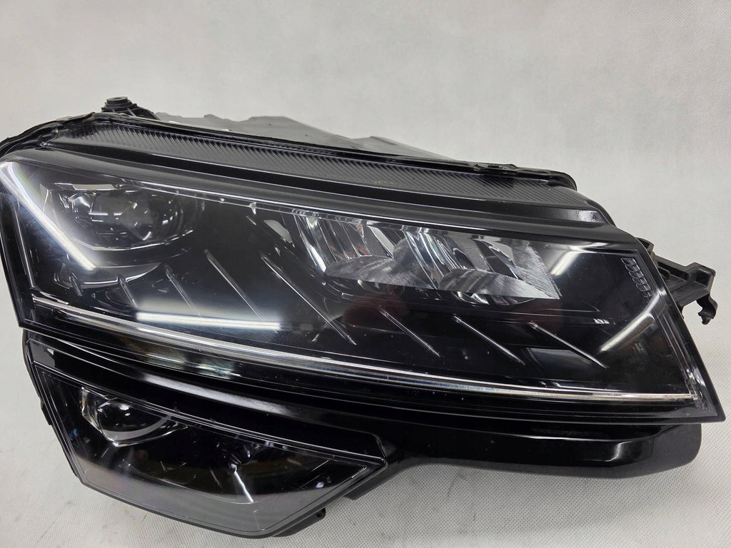 Frontscheinwerfer Skoda Karoq 57B941016D Rechts Scheinwerfer Headlight SCH5428427374ue