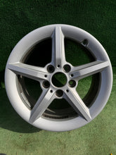 Load image into Gallery viewer, 1x Alufelge 16 Zoll 7.0" 5x120 40ET Glanz Silber 6866302 BMW 1 F21 E87 F20 FEL7694676185an