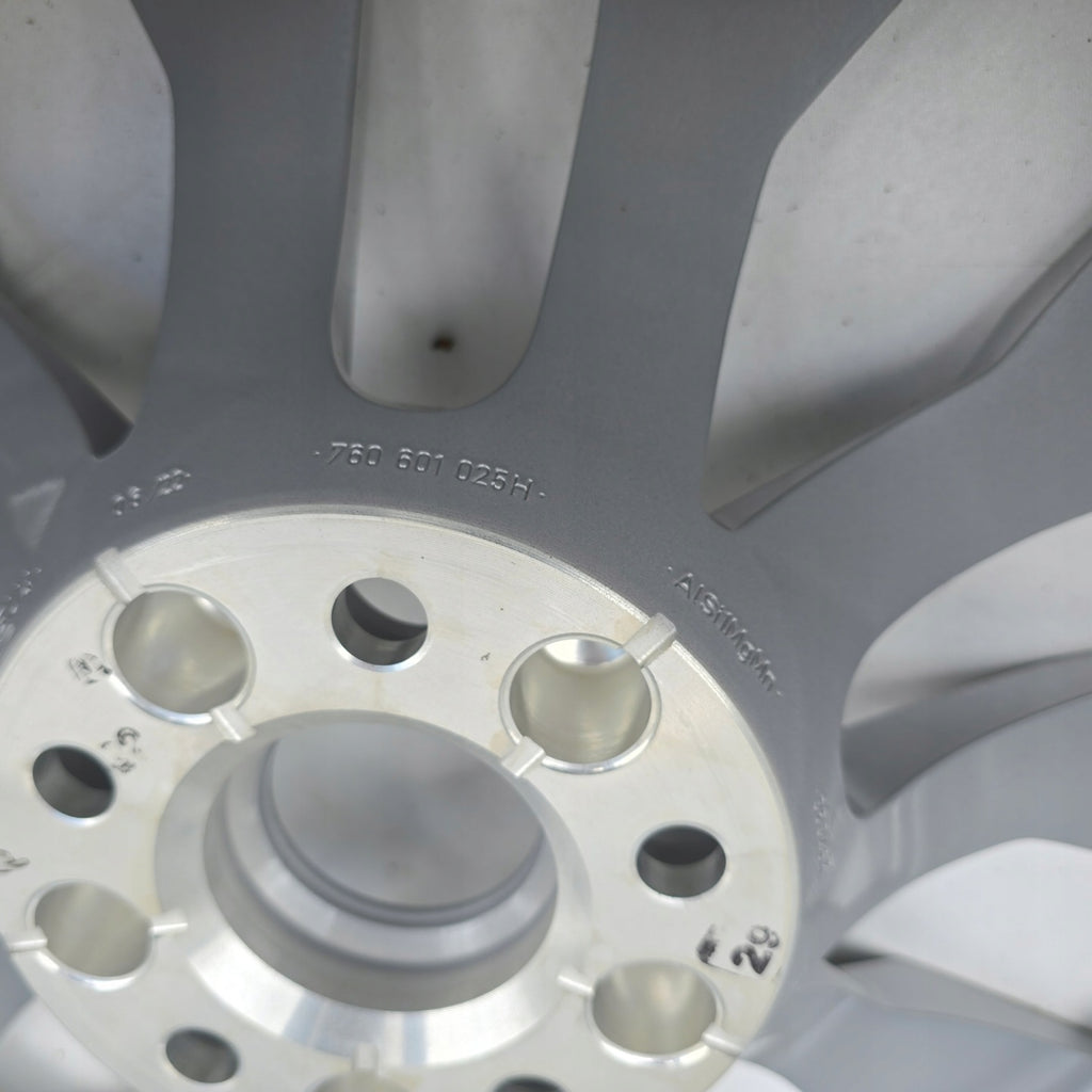 1x Alufelge 18 Zoll 8.0" 5x112 25ET Glanz Schwarz 760601025A VW Touareg FEL7325848494oc