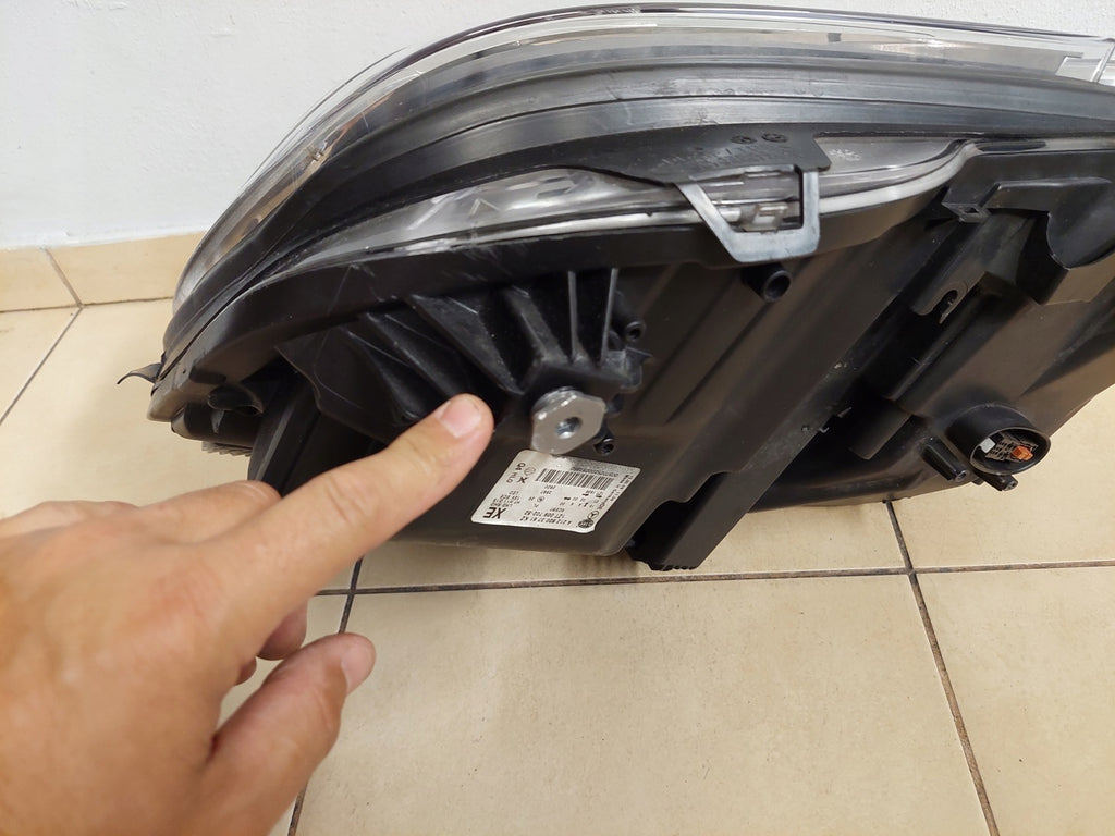 Frontscheinwerfer Mercedes-Benz W212 A2128203761 A2128203761KZ Xenon Rechts SCH2317502488ls