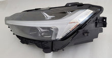 Load image into Gallery viewer, Frontscheinwerfer Volvo Xc60 II 32337374 LED Links Scheinwerfer Headlight SCH3757051516ha