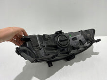 Load image into Gallery viewer, Frontscheinwerfer Audi A4 8W0941011 LED Ein Stück (Rechts oder Links) Headlight