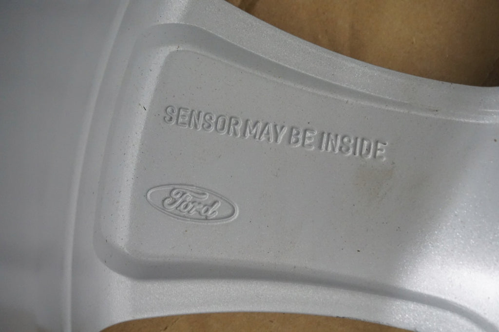 1x Alufelge 17 Zoll 7.5" 5x108 55ET Glanz Silber DS71-1007-A2 Ford Mondeo