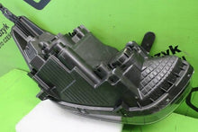 Laden Sie das Bild in den Galerie-Viewer, Frontscheinwerfer Hyundai I20 92101-4P500 Links Scheinwerfer Headlight SCH1699063495zt