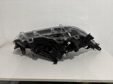 Laden Sie das Bild in den Galerie-Viewer, Frontscheinwerfer Toyota V LED Links Scheinwerfer Headlight SCH1062168903fr