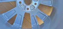 Laden Sie das Bild in den Galerie-Viewer, 1x Alufelge 17 Zoll 7.0" 5x112 45ET 57A601025AJ Skoda Karoq Rim Wheel FEL8630067015wy