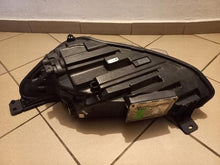 Laden Sie das Bild in den Galerie-Viewer, Frontscheinwerfer Ford Focus JX7B-13E014-AD LED Rechts Scheinwerfer Headlight