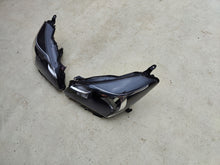 Laden Sie das Bild in den Galerie-Viewer, Frontscheinwerfer Toyota Yaris 81110-0D35006 Ein Stück (Rechts oder Links)