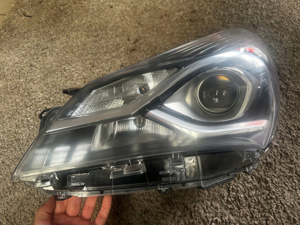 Frontscheinwerfer Toyota Yaris Links Scheinwerfer Headlight SCH1076606064bn