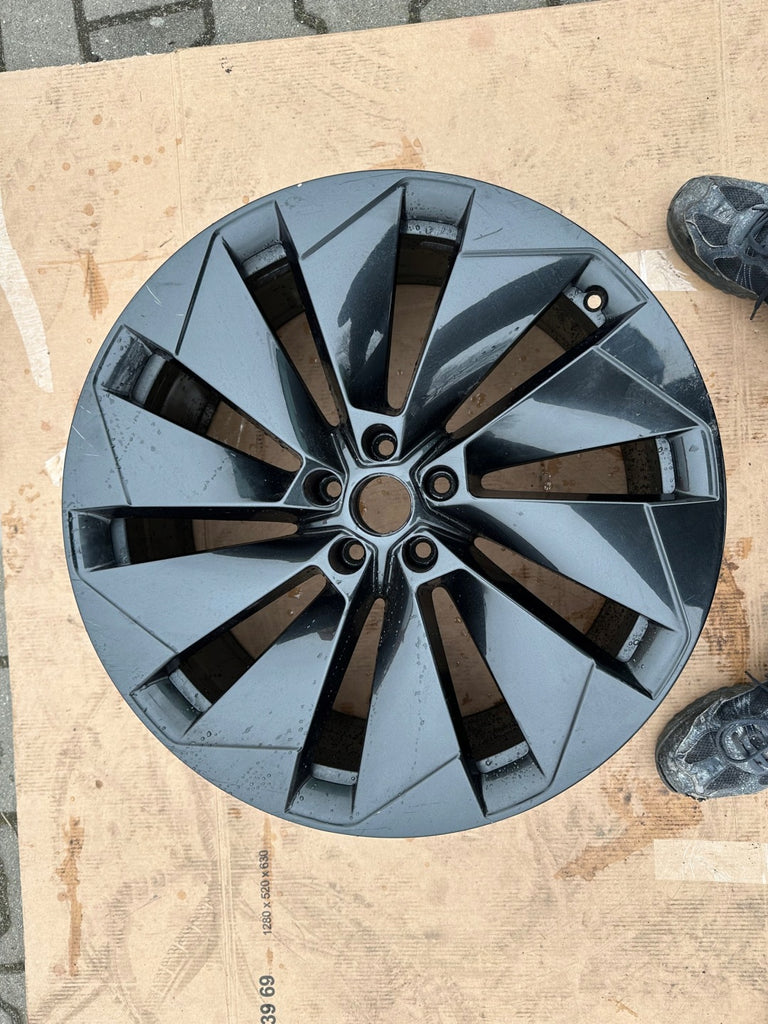 1x Alufelge 21 Zoll 9.0" 5x112 42ET Glanz Grau 5LA601025P Skoda Enyaq Rim Wheel FEL4013596150uf