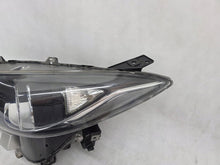 Laden Sie das Bild in den Galerie-Viewer, Frontscheinwerfer Mazda III B45A-51040 Links Scheinwerfer Headlight