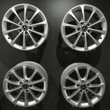 Laden Sie das Bild in den Galerie-Viewer, 4x Alufelge 17 Zoll 6.5" 5x112 44ET Glanz Silber A1774010300 Mercedes-Benz W177 FEL3156534487ky
