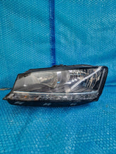 Laden Sie das Bild in den Galerie-Viewer, Frontscheinwerfer Skoda Fabia 6V1941015D Links Scheinwerfer Headlight