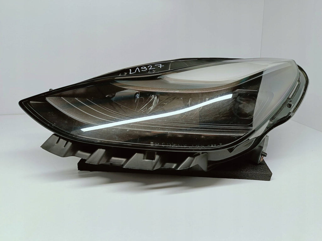 Frontscheinwerfer Mercedes-Benz Model 3 151495200D Links Scheinwerfer Headlight SCH4691703481ma