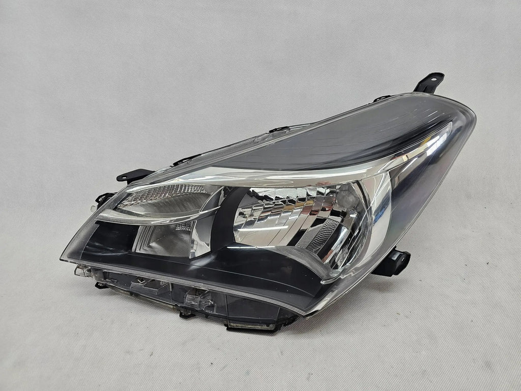Frontscheinwerfer Toyota Yaris SPP8372 Links Scheinwerfer Headlight