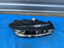 Laden Sie das Bild in den Galerie-Viewer, Frontscheinwerfer Skoda Octavia IV 5E4941016 LED Rechts Scheinwerfer Headlight SCH2969135116ka