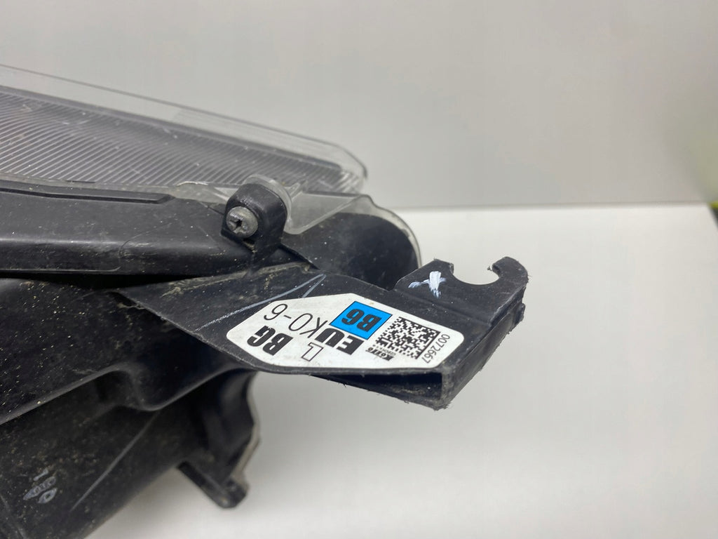 Frontscheinwerfer Toyota 4 Yaris K08D8 Full LED Ein Stück (Rechts oder Links)