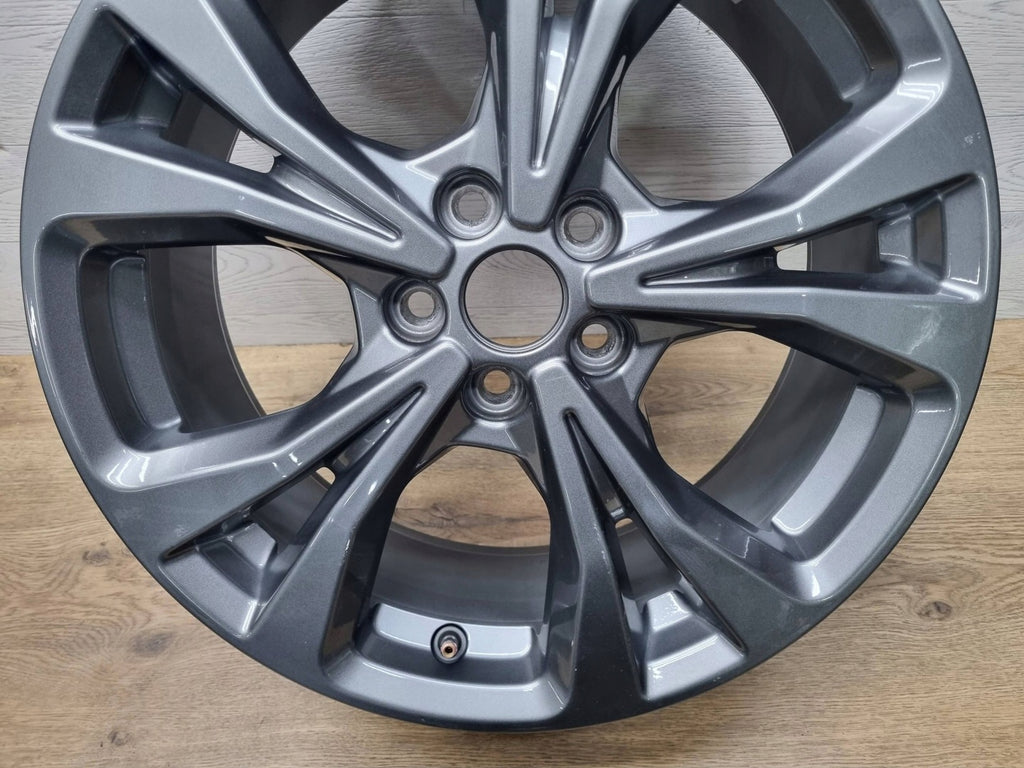 1x Alufelge 18 Zoll 7.5" 5x108 50ET Glanz Silber LV4C-N2B Ford Kuga Iii FEL6420530784wh