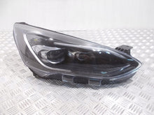 Laden Sie das Bild in den Galerie-Viewer, Frontscheinwerfer Ford Focus JX7B13E016AJ JX7B13E016-AJ LED Rechts Headlight