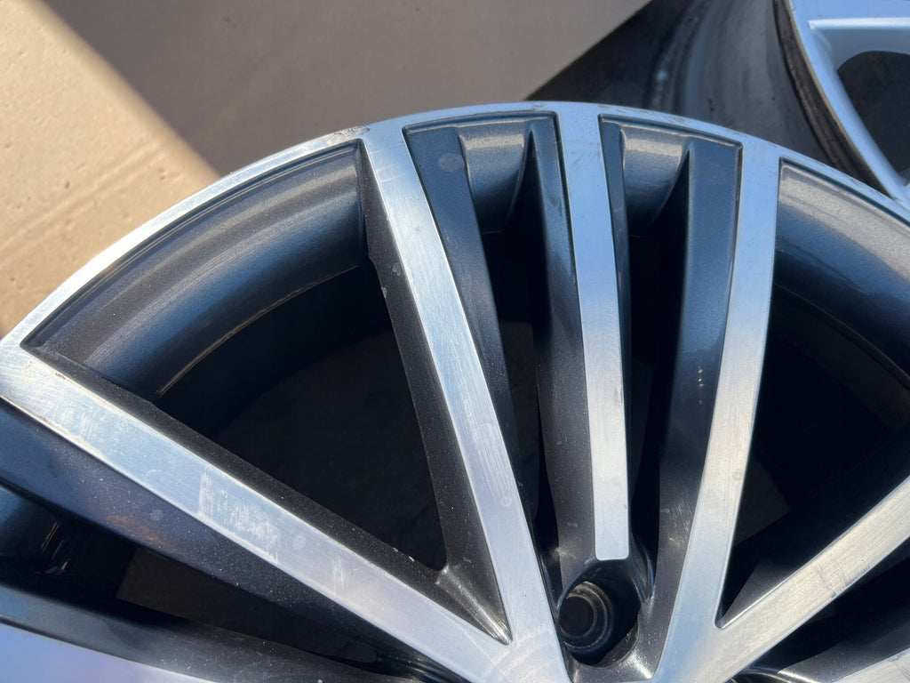 1x Alufelge 19 Zoll 8.0" 5x112 44ET 3V0601025AF Skoda Superb Rim Wheel