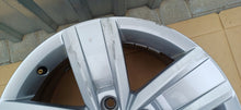 Load image into Gallery viewer, 1x Alufelge 17 Zoll 7.0" 5x120 55ET 7E0601025P VW Rim Wheel FEL8183002606ka