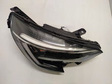 Laden Sie das Bild in den Galerie-Viewer, Frontscheinwerfer Renault Clio I V 260109379R Full LED Rechts Headlight SCH4545617361fk