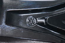 Load image into Gallery viewer, 1x Alufelge 18 Zoll 8.0" 5x112 39ET Glanz Silber 3ED601025B VW Passat B8 FEL7109281773sy
