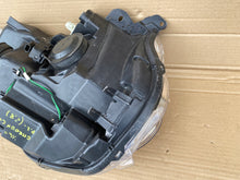 Laden Sie das Bild in den Galerie-Viewer, Frontscheinwerfer Citroën C1 II 811500H170 Links Scheinwerfer Headlight