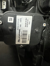Laden Sie das Bild in den Galerie-Viewer, Frontscheinwerfer Jeep Grand Cherokee I M167608 Xenon Links Headlight SCH1506549772oq