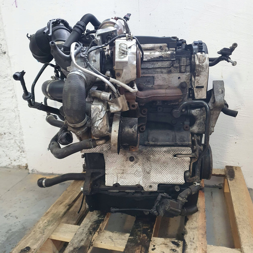 Motor VW Passat B8 CRLB 2.0 TDI 150PS 110kW Diesel Engine Komplett