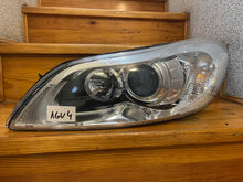 Laden Sie das Bild in den Galerie-Viewer, Frontscheinwerfer Volvo C30 31214803 LE08A6184 Xenon Links Headlight