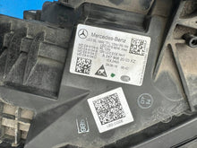 Laden Sie das Bild in den Galerie-Viewer, Frontscheinwerfer Mercedes-Benz W247 A2479062003 LED Rechts Headlight SCH7187986579ti