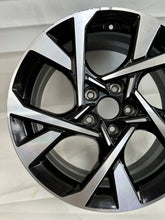 Load image into Gallery viewer, 1x Alufelge 18 Zoll 7.5" 5x114.3 52ET Glanz Silber 52910-J9800 Hyundai Kona FEL9195505578lx