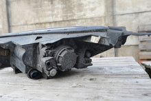 Load image into Gallery viewer, Frontscheinwerfer Kia Stonic 92102-H8 Rechts Scheinwerfer Headlight