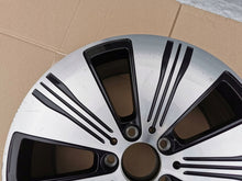 Laden Sie das Bild in den Galerie-Viewer, 1x Alufelge 18 Zoll A2434010100 Mercedes-Benz Eqa Eqb Rim Wheel FEL2396628132rt